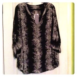 ☃️Daniel Rainn | NWT Black and Grey Blouse☃️